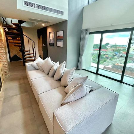 Room Actually Service Apartment Karon Екстер'єр фото