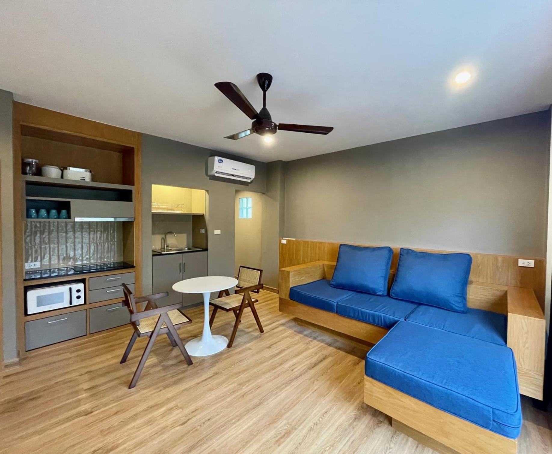 Room Actually Service Apartment Karon Екстер'єр фото