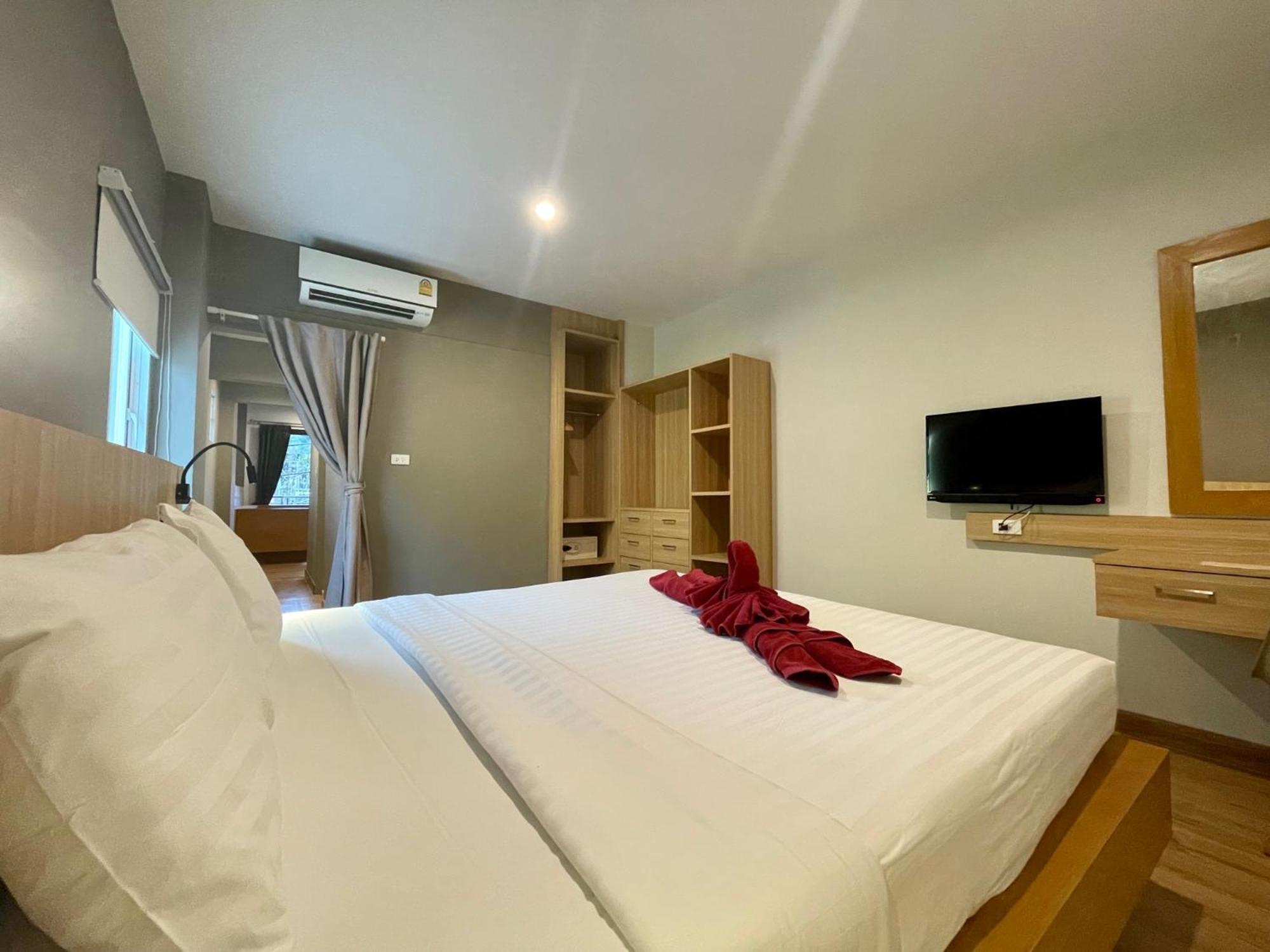 Room Actually Service Apartment Karon Екстер'єр фото